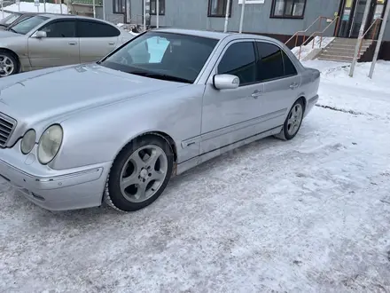 Mercedes-Benz E 320 2001 года за 5 000 000 тг. в Талдыкорган