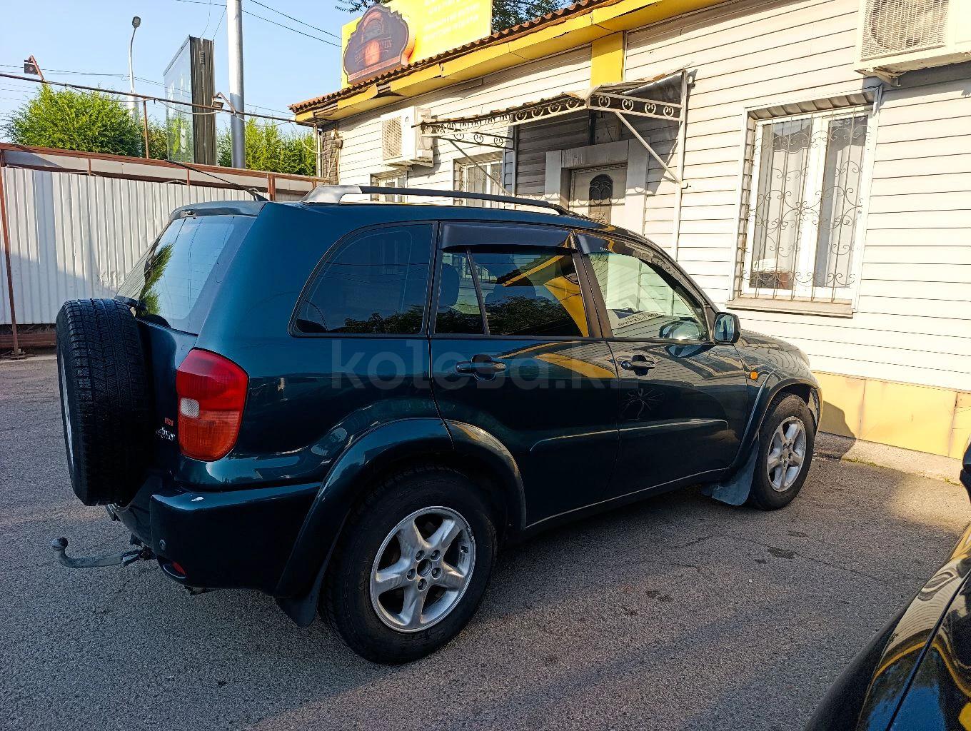 Toyota RAV4 2001 г.