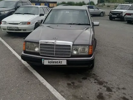 Mercedes-Benz E 260 1992 года за 1 500 000 тг. в Экибастуз – фото 5