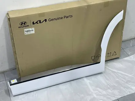 Накладка на задний правый дверь Hyundai Palisade 2022-2025 NEW ORIGINAL за 10 000 тг. в Алматы