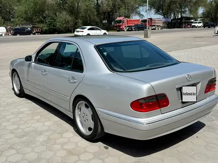Mercedes-Benz E 320 2000 года за 5 900 000 тг. в Алматы – фото 3