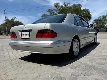 Mercedes-Benz E 320 2000 года за 5 900 000 тг. в Алматы – фото 5