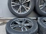 Диски с резиной на BMW X5 за 250 000 тг. в Алматы – фото 3