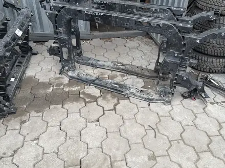Суппорт радиатора Hyundai за 100 000 тг. в Караганда