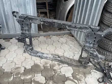 Суппорт радиатора Hyundai за 100 000 тг. в Караганда – фото 5