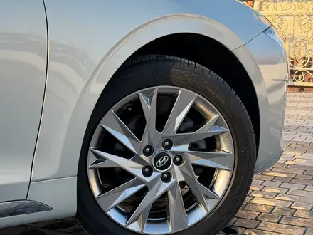 Hyundai Grandeur 2021 года за 13 550 000 тг. в Шымкент – фото 36