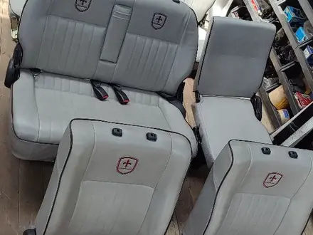 Сиденья Mitsubishi Delica булка за 350 000 тг. в Алматы – фото 2