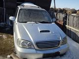 Kia Carnival 2003 годаүшін1 200 000 тг. в Петропавловск
