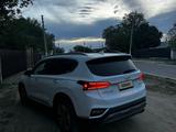 Hyundai Santa Fe 2020 года за 8 000 000 тг. в Караганда