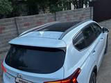Hyundai Santa Fe 2020 года за 8 000 000 тг. в Караганда – фото 3