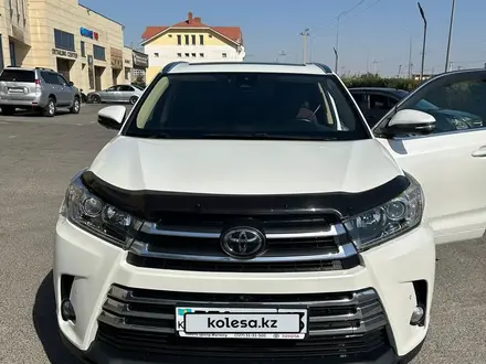 Toyota Highlander 2018 года за 17 000 000 тг. в Шымкент – фото 2