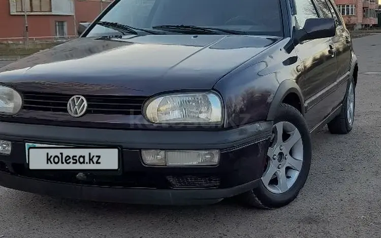 Volkswagen Golf 1995 годаүшін1 400 000 тг. в Алматы