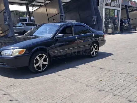 Toyota Camry 2001 года за 3 200 000 тг. в Алматы – фото 6