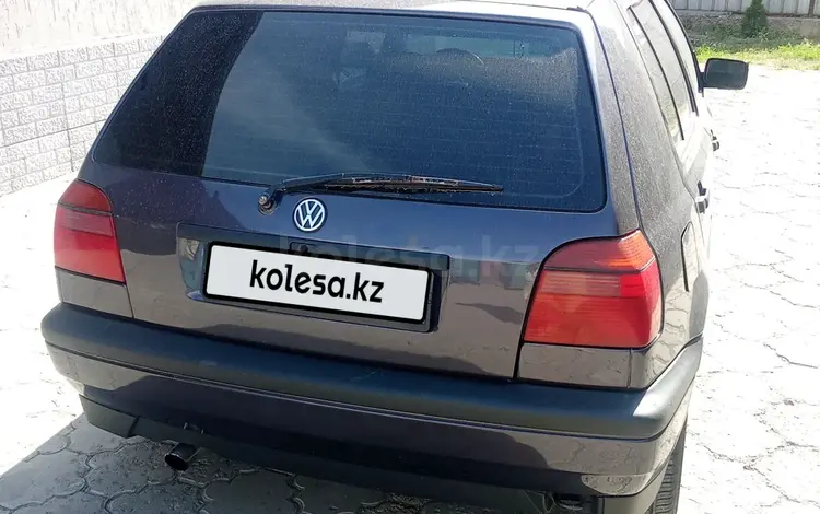Volkswagen Golf 1996 года за 1 200 000 тг. в Алматы