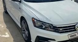 Volkswagen Passat 2017 года за 7 300 000 тг. в Атырау – фото 3