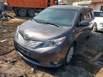 Toyota Sienna 2014 года за 11 500 000 тг. в Алматы – фото 2