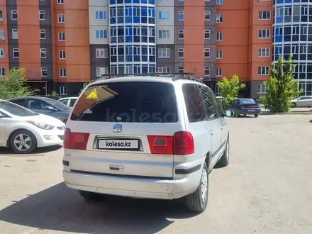 Volkswagen Sharan 2003 года за 2 500 000 тг. в Уральск – фото 3