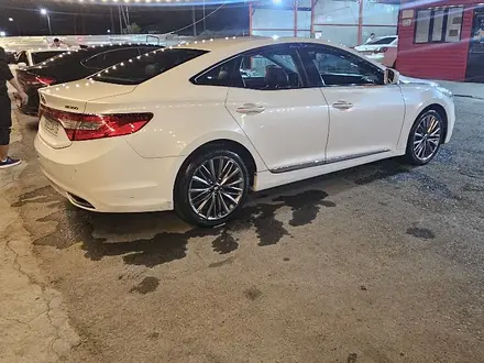 Hyundai Grandeur 2013 года за 6 500 000 тг. в Кентау – фото 9