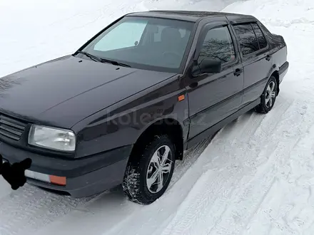 Volkswagen Vento 1994 года за 1 900 000 тг. в Новоишимский – фото 3