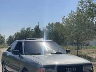 Audi 80