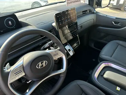 Hyundai Staria 2024 года за 26 390 000 тг. в Петропавловск – фото 16