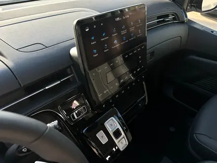 Hyundai Staria 2024 года за 26 390 000 тг. в Петропавловск – фото 19