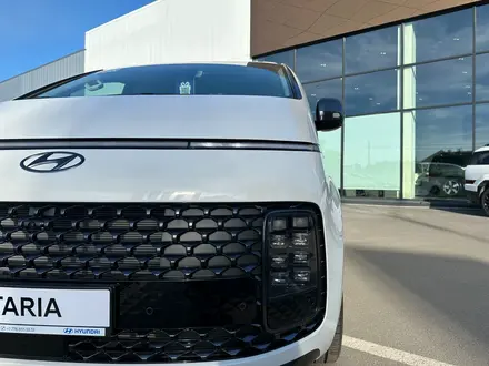 Hyundai Staria 2024 года за 26 390 000 тг. в Петропавловск – фото 4