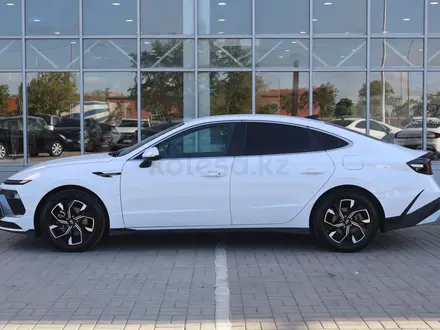 Hyundai Sonata 2024 года за 12 390 000 тг. в Астана – фото 2