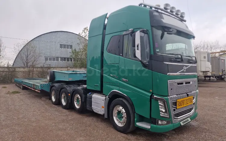 Volvo  FH 2019 года за 105 000 000 тг. в Алматы