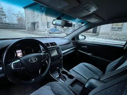 Toyota Camry 2015 года за 11 000 000 тг. в Караганда – фото 6