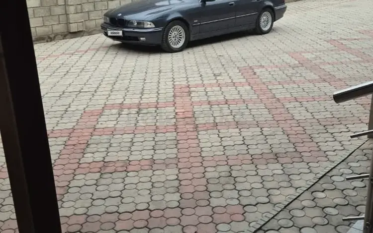 BMW 528 1997 годаfor3 800 000 тг. в Тараз