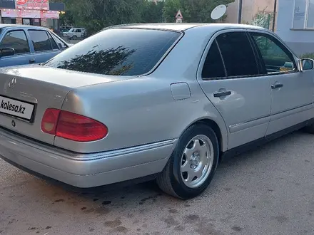 Mercedes-Benz E 280 1996 года за 3 500 000 тг. в Туркестан – фото 4