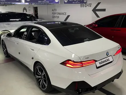 BMW 530 2024 года за 38 000 000 тг. в Алматы – фото 16