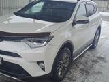 Toyota RAV4 2017 годаүшін11 000 000 тг. в Семей – фото 2