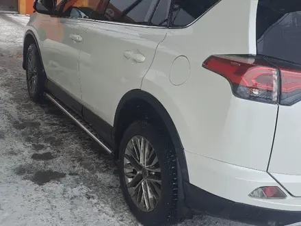 Toyota RAV4 2017 года за 11 000 000 тг. в Семей – фото 6