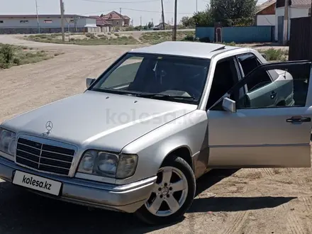 Mercedes-Benz E 280 1994 года за 2 000 000 тг. в Кызылорда