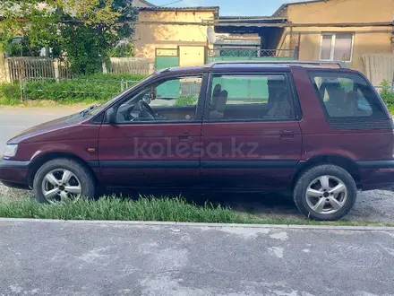 Mitsubishi Space Wagon 1992 года за 1 100 000 тг. в Туркестан – фото 2