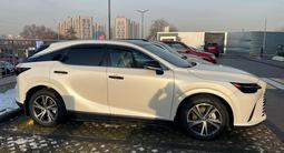 Lexus RX 350 2023 года за 31 000 000 тг. в Алматы – фото 2