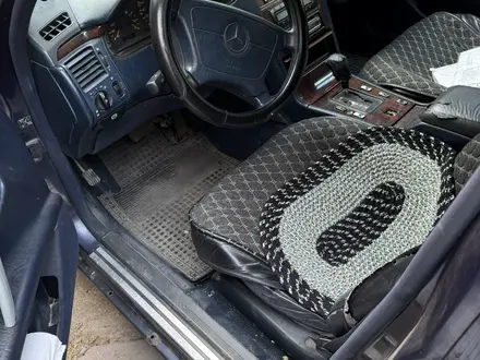 Mercedes-Benz E 230 1996 года за 2 000 000 тг. в Талдыкорган – фото 2