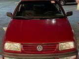 Volkswagen Vento 1993 года за 1 550 000 тг. в Алматы – фото 2