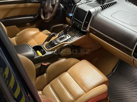 Porsche Cayenne 2012 года за 16 500 000 тг. в Алматы – фото 14