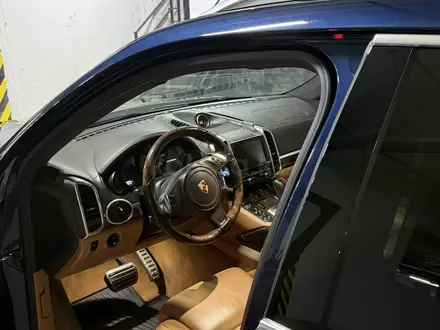 Porsche Cayenne 2012 года за 16 500 000 тг. в Алматы – фото 20