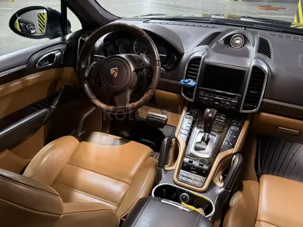 Porsche Cayenne 2012 года за 16 500 000 тг. в Алматы – фото 22