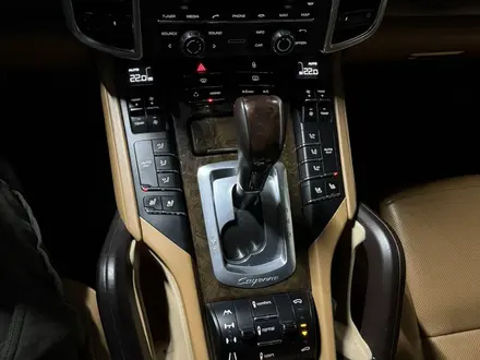 Porsche Cayenne 2012 года за 16 500 000 тг. в Алматы – фото 25