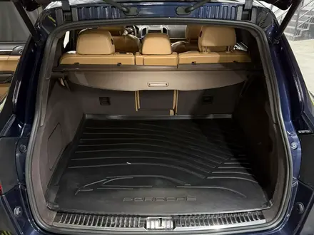 Porsche Cayenne 2012 года за 16 500 000 тг. в Алматы – фото 27