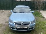 Volkswagen Passat 2005 года за 4 500 000 тг. в Алматы – фото 3