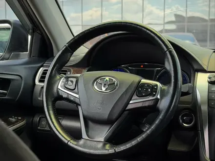 Toyota Camry 2017 года за 12 500 000 тг. в Балхаш – фото 22