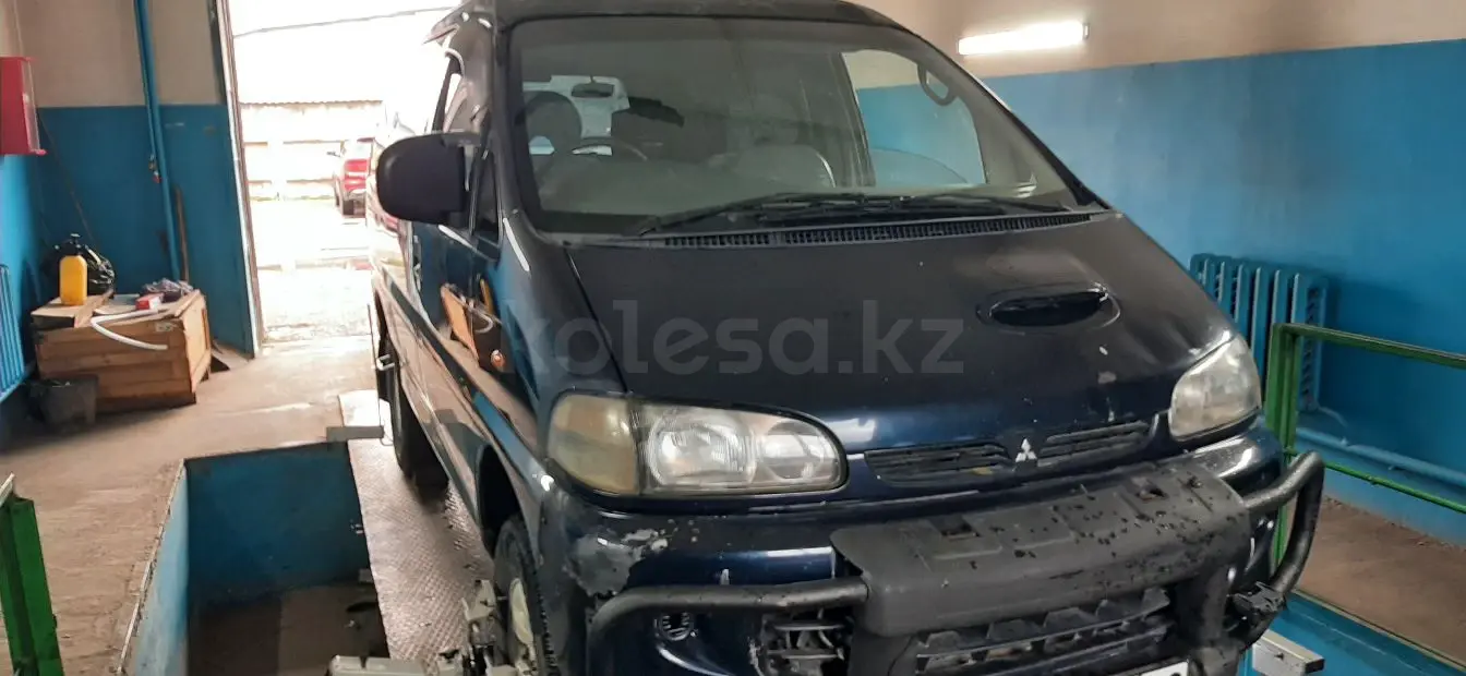 Mitsubishi Delica, 1996