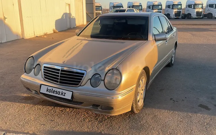 Mercedes-Benz E 320 2001 годаfor4 000 000 тг. в Актау