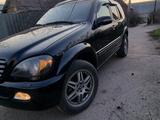 Mercedes-Benz ML 320 2002 года за 5 200 000 тг. в Алматы – фото 2